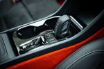 Volvo XC40 T5 R-Design 2018 года (JP)